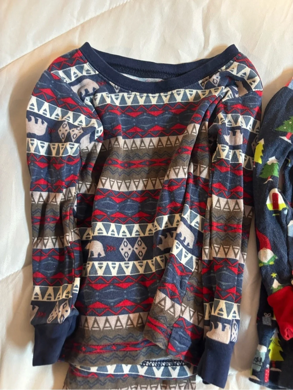 Kids Holiday Navy & Red Pajama Set - Festive Sleepwear baby shark set of 3. 2T